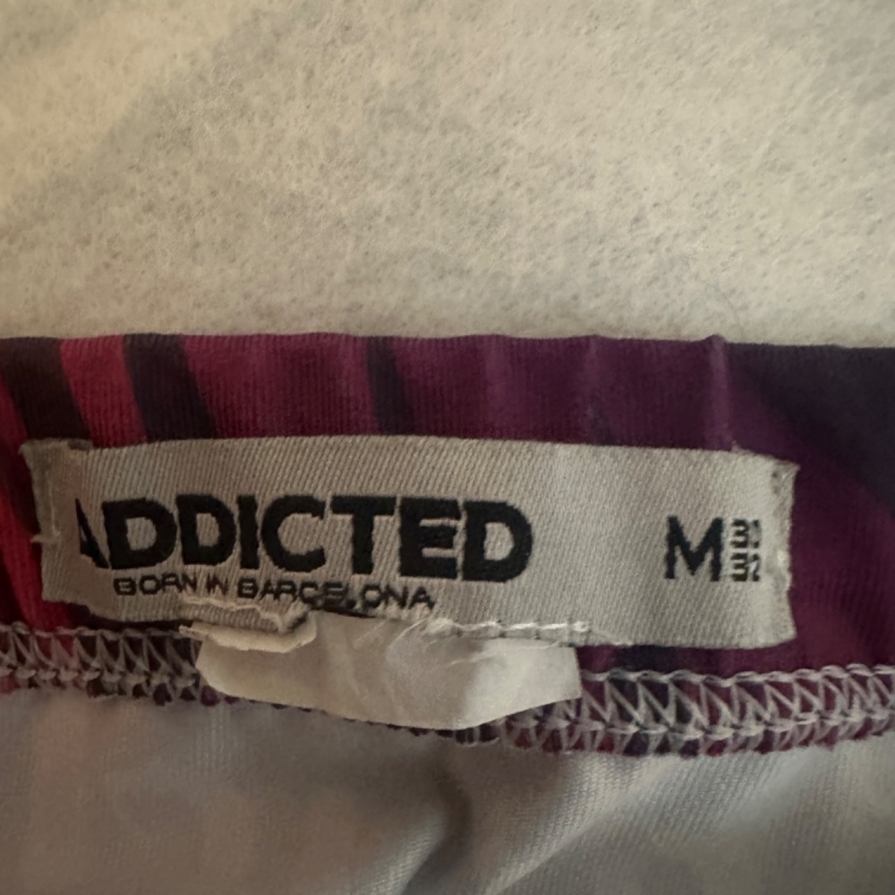 Addicted Pack Up Square Cut Swimsuit Medium 30-32 Gently worn Nylon/spandex - Picture 5 of 7